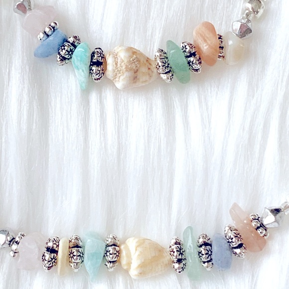 Hawaiian Momi Shell And Glass Uneven Bead Necklace Bracelet And Earrings Set - Picture 5 of 7